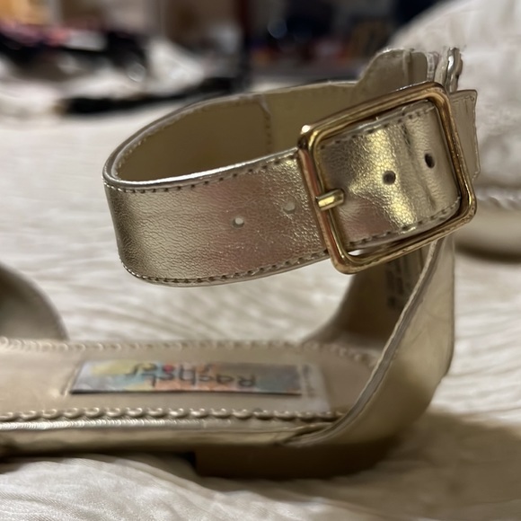 🎉HP🎉 Rachel Shoes Mindy in Gold - Picture 5 of 10